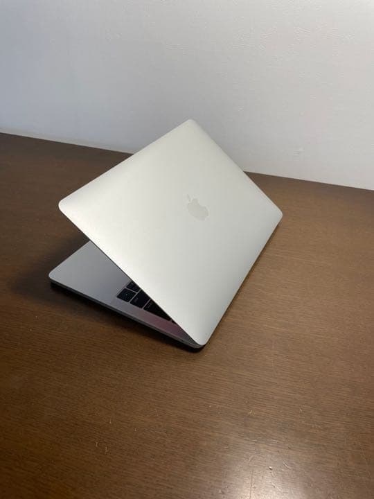 APPLE MacBookPro 13インチ 2016