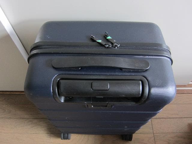 ま*き様 正規品 良品計画 機内持ち込み可 MUJI キャリーケース4輪 ダブル