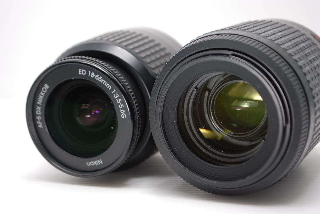 ⭐︎Nikon D3000⭐︎操作性抜群 美品 軽量で持ち運びがラク コンパクト