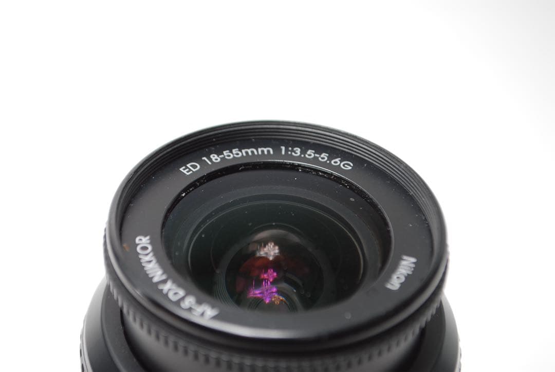 ⭐︎Nikon D3000⭐︎操作性抜群 美品 軽量で持ち運びがラク コンパクト