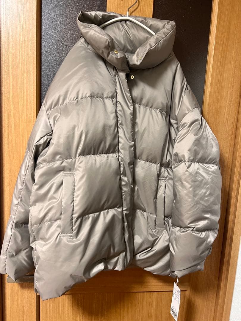 【Oggi掲載】シレータフタ ハイネック ショート ダウンコート23区新品難あり