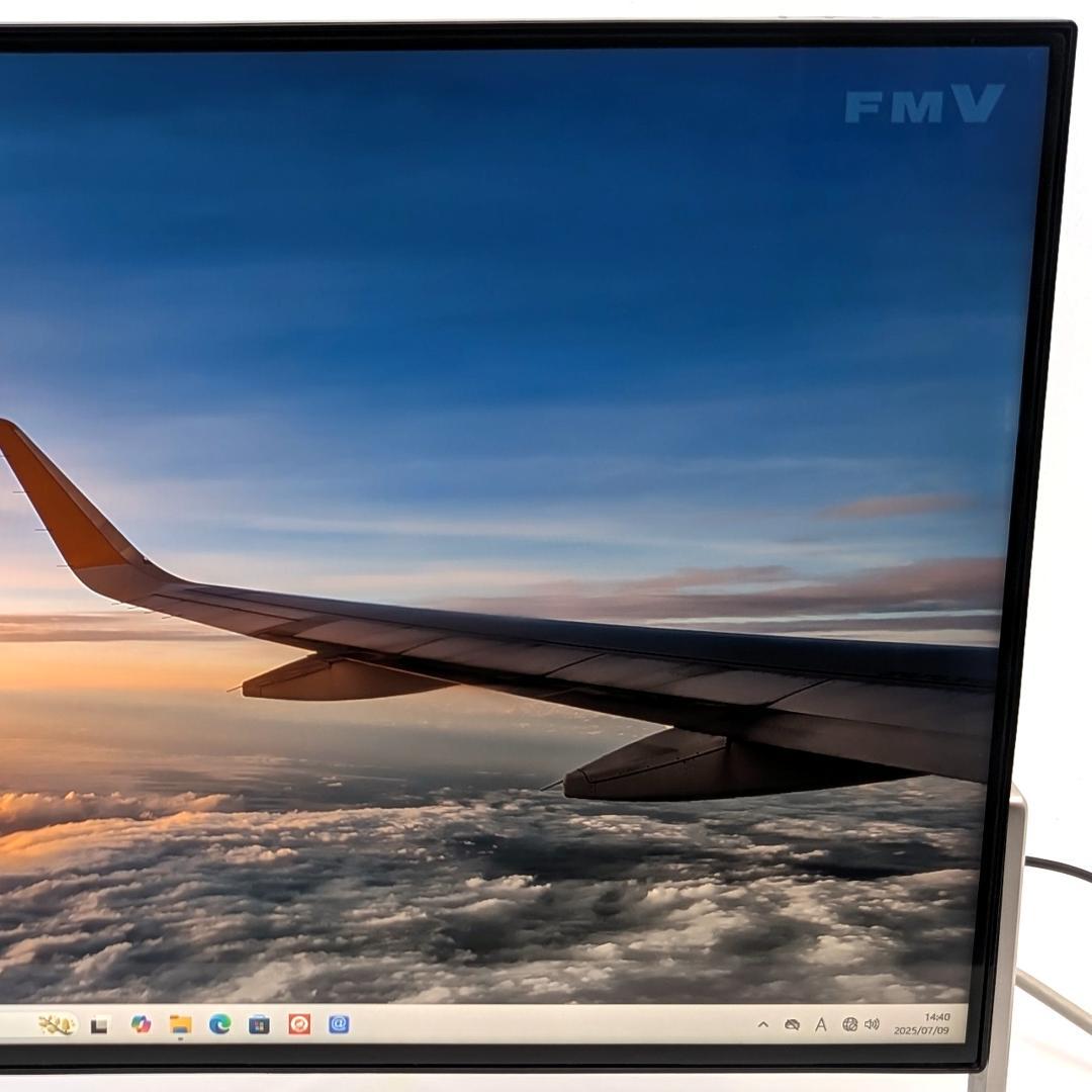 富士通 ESPRIMO FH77/D3 第9世代i7＆SSD搭載液晶一体PC