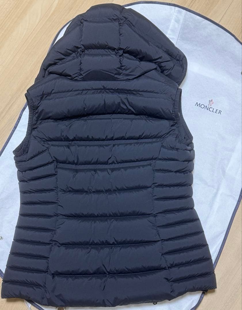 Y*6様 最安値！【新品未使用】MONCLER ◇ダウンベスト