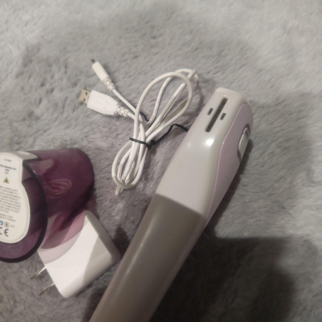 トリア 美顔器 充電器・ケーブル