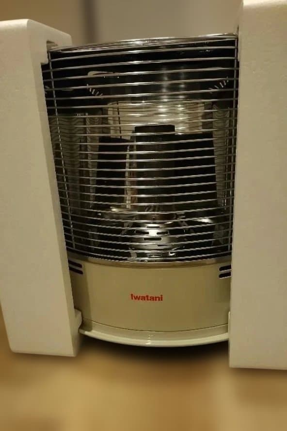 即購入❌️イワタニ カセットガスストーブ デカ暖II