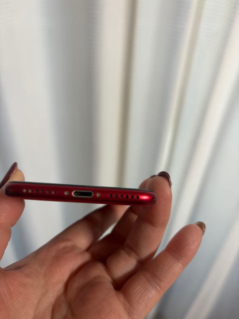iPhone SE (第2世代) PRODUCT(RED) 本体　レッド