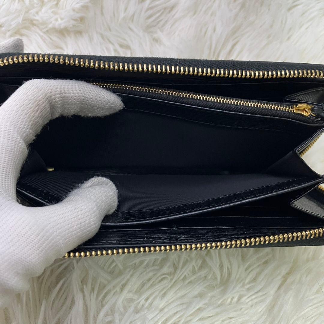 【ニコイチ様】現行　GUCCI スクリプト　ジップアラウンドウォレット