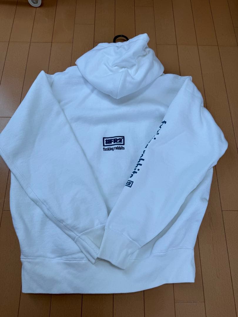 fr2 ボックスロゴパーカー白 Mサイズ