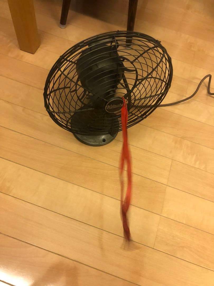 羽まで鉄！　奇跡の保存状態　完全通電品　昭和レトロ　扇風機　日立　首振り風量調整