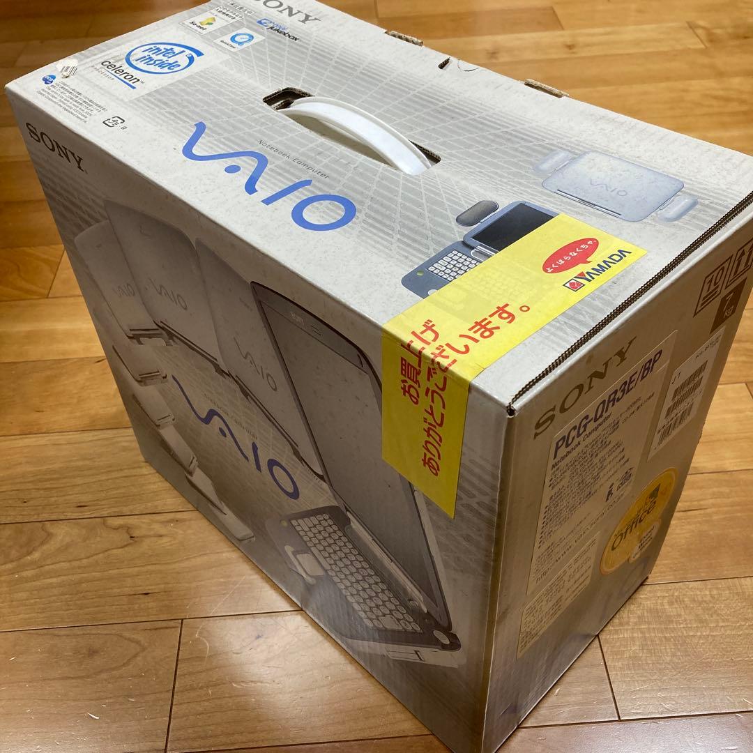 SONY VAIO ノートPC 白