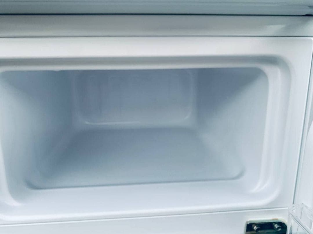 Hisense 2ドア冷凍冷蔵庫　HR-B95A