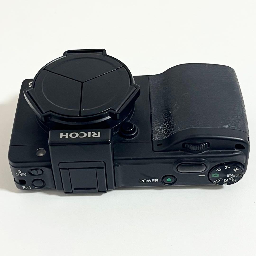 デジタルカメラ RICOH GX200