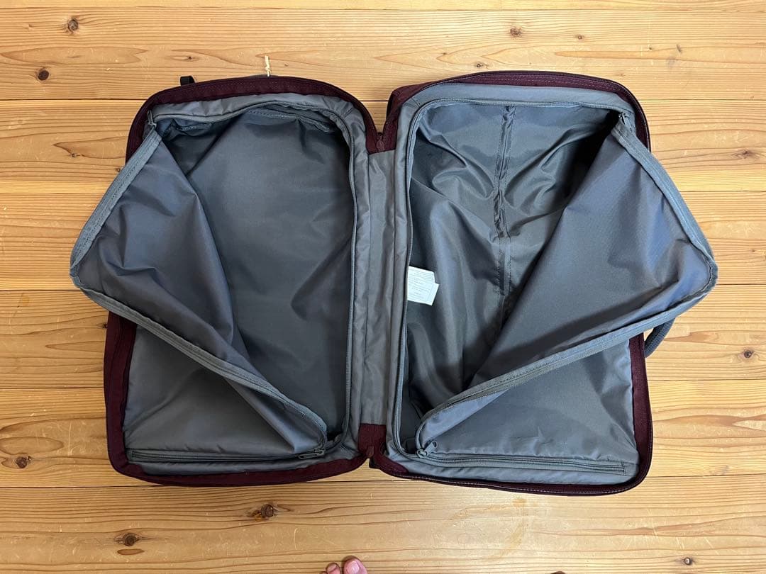 新品未使用品　BURTON バートン　キャリーバッグ 約40L