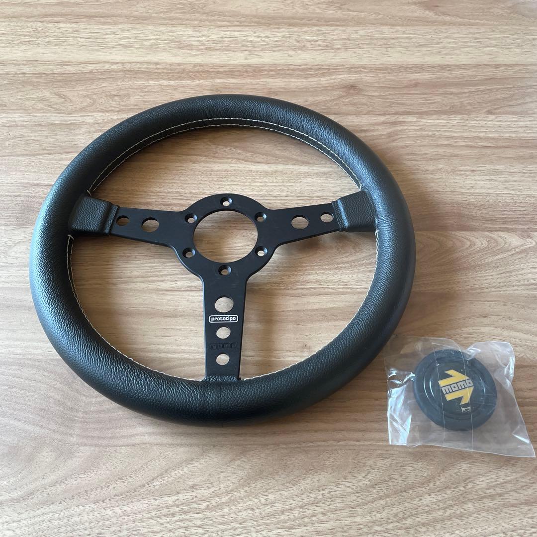 【ほぼ未使用】MOMO ステアリング本体 ブラック32cm