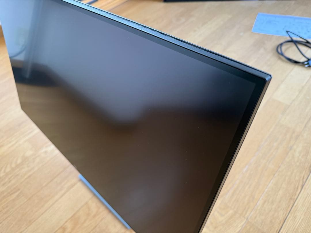 Dell U2720QM 27インチ 4K ディスプレイ