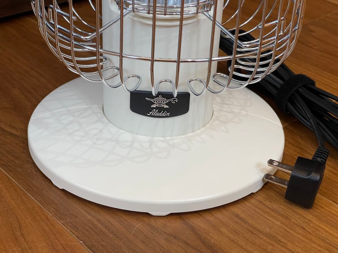 Aladdin 遠赤グラファイトヒーター 電気ストーブ CAH-G42AG 白