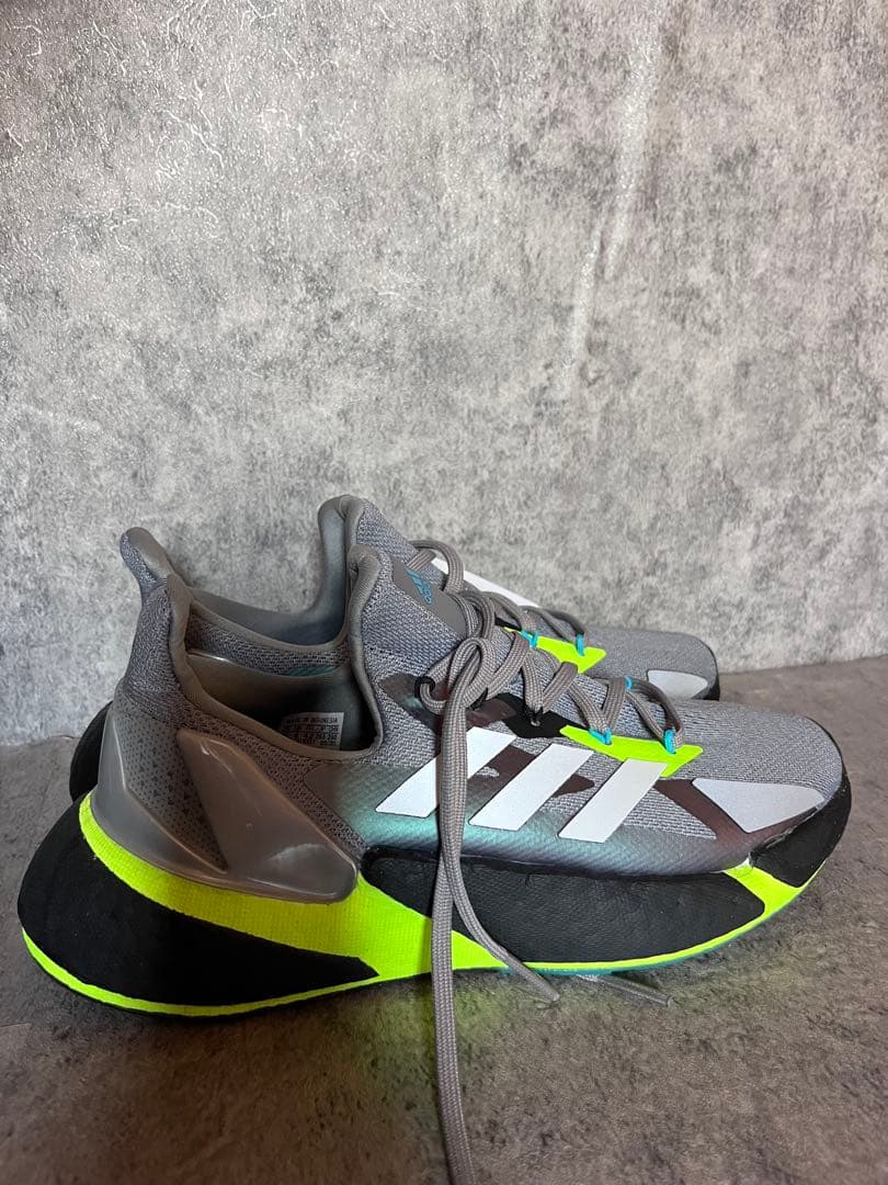 なおブー　adidas アディダス スニーカー