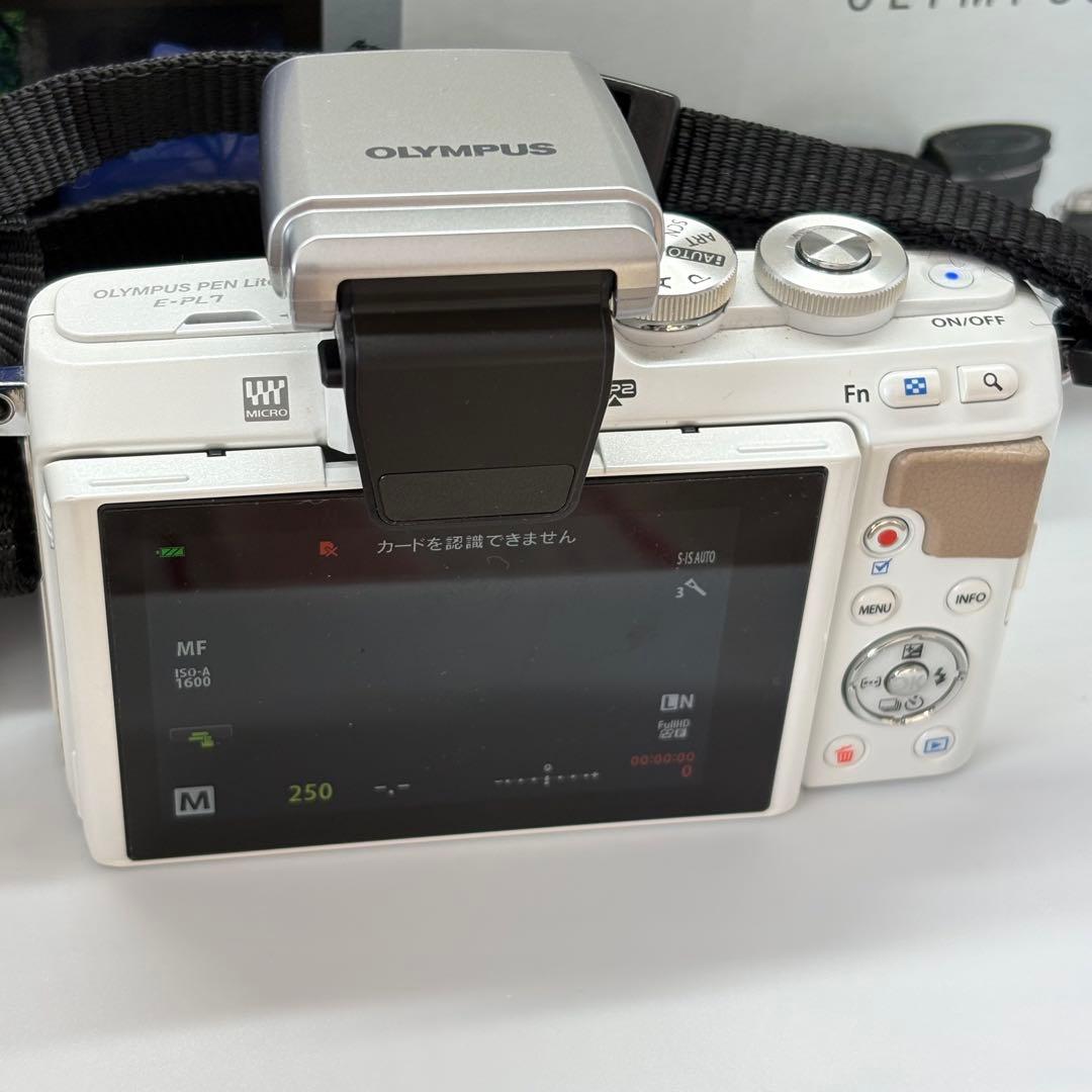 2772 オリンパス PEN lite PL7 ミラーレス一眼 カメラ