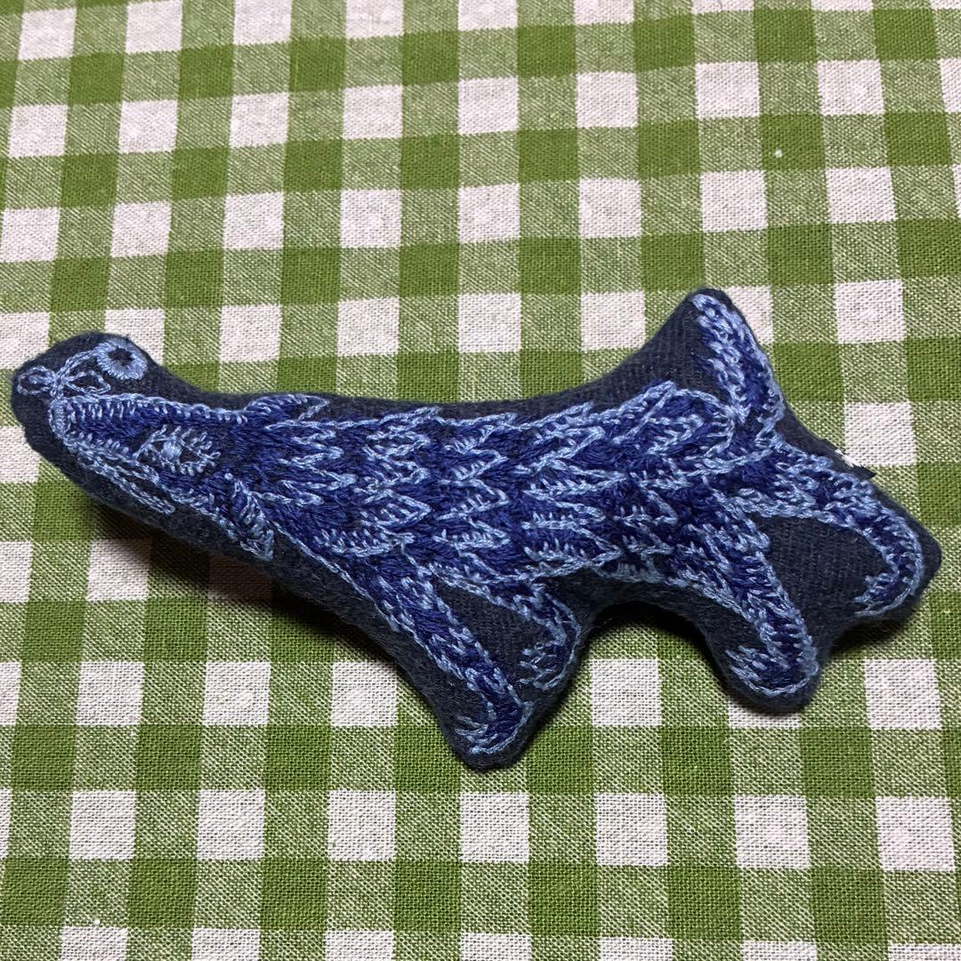 mina perhonen ブローチ　wolf ＆flower