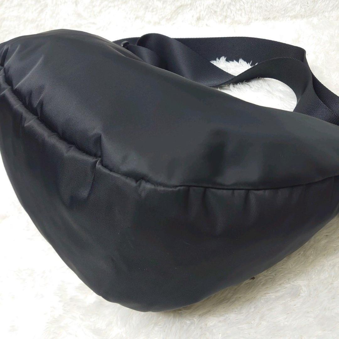 【未使用級】極美品 オニツカタイガー メッセンジャーバッグ 刺繍 ブラック トラ