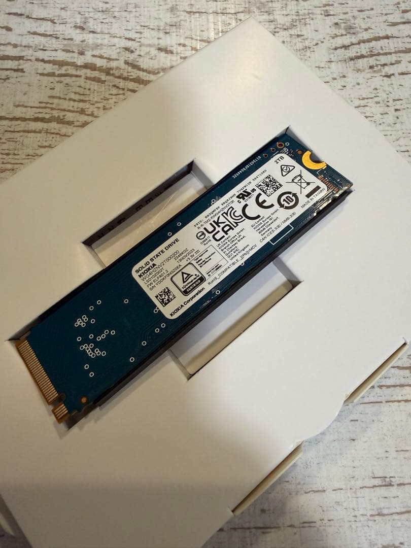キオクシア SSD 2TB Gen4 / ヒートシンク付・外付け使用品