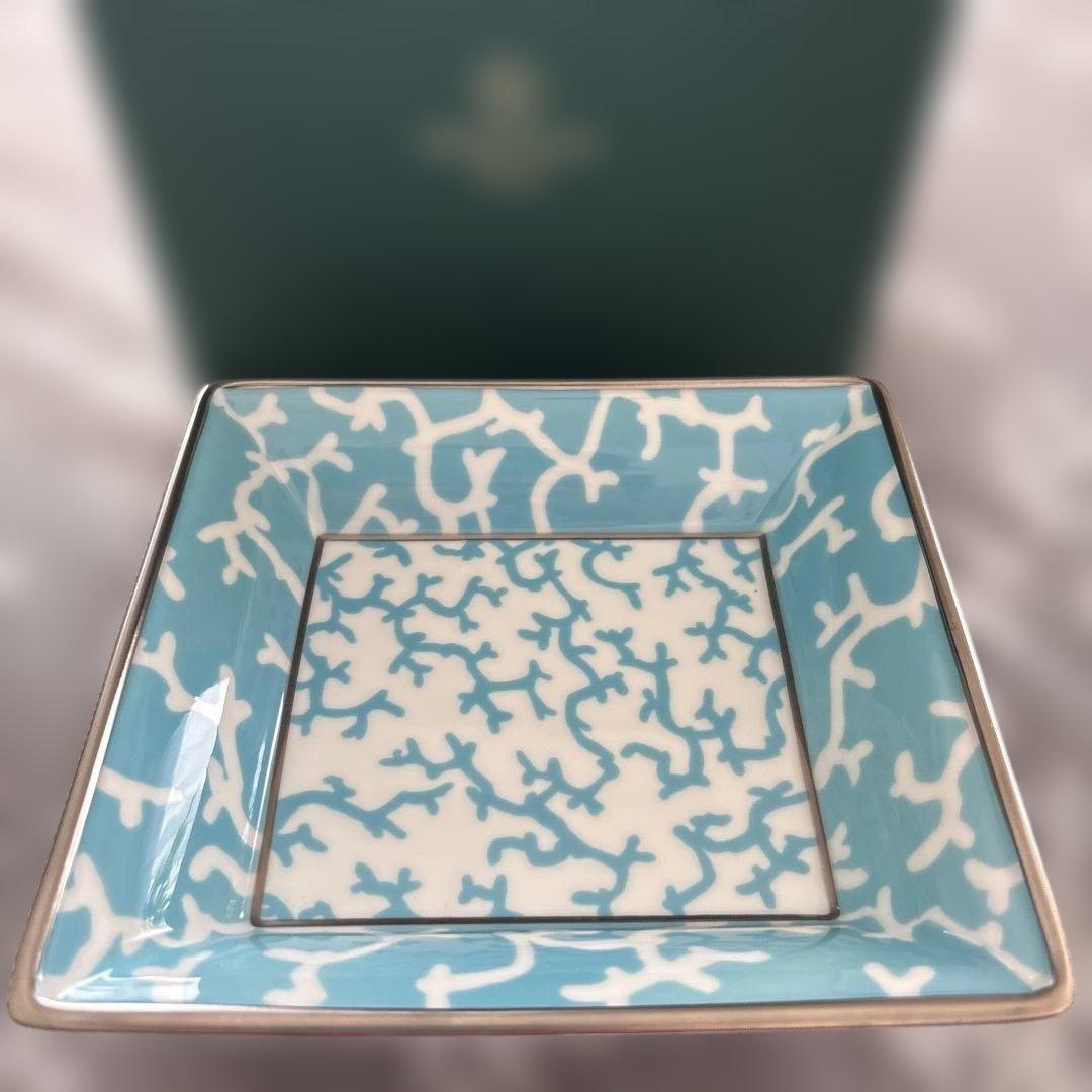 レイノー　クリストバル　キャンディディッシュ