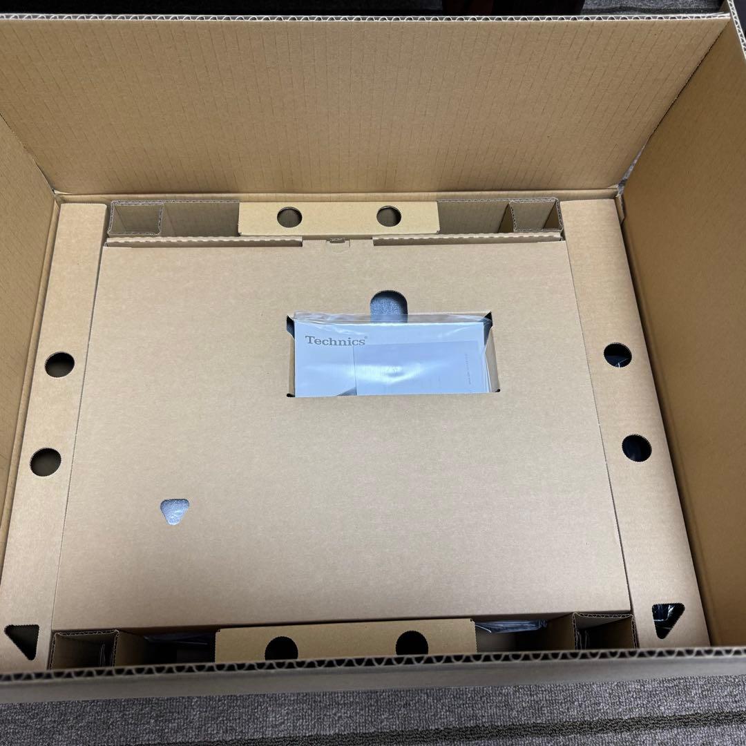 テクニクス　Technics SL-1200MK7-Sターンテーブル