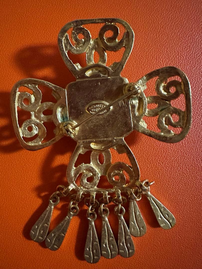 大きめCHANEL シャネル クロス型ブローチ ターコイズ色 ヴィンテージ