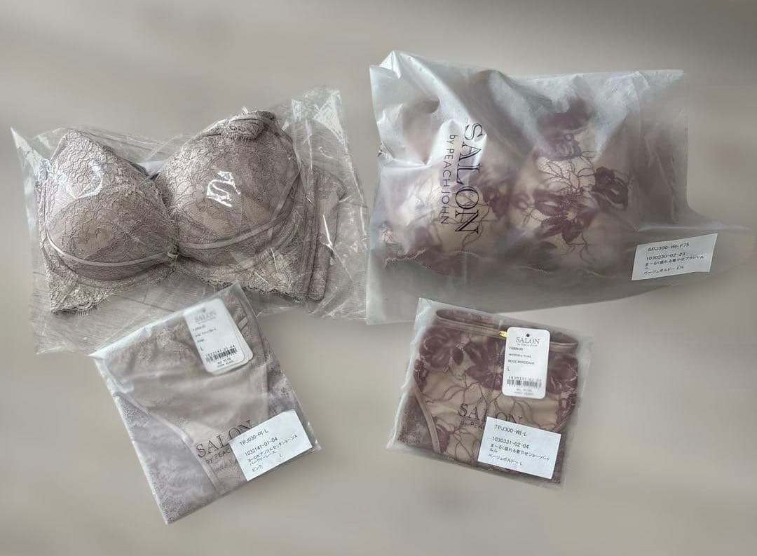 SALON by peach John 2種類2点セット　サイズF75