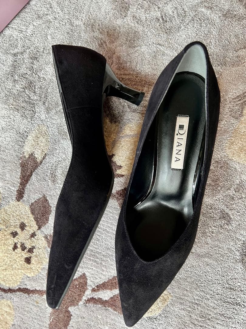 新品未使用Dianaダイアナ　スエード　ブラック　パンプス　24cm