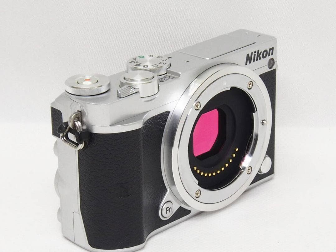 ■美品■ Nikon 1 J5 ボディ シルバー 《 動作光学良好 》