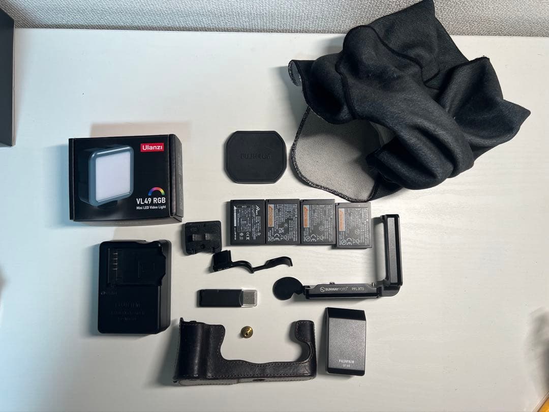 フジフィルム FUJIFILM X-T3 本体 + 付属品ミラーレス一眼カメラ