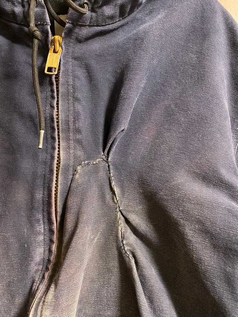 カーハート　ダックパーカー　ダックジャケット　紺色