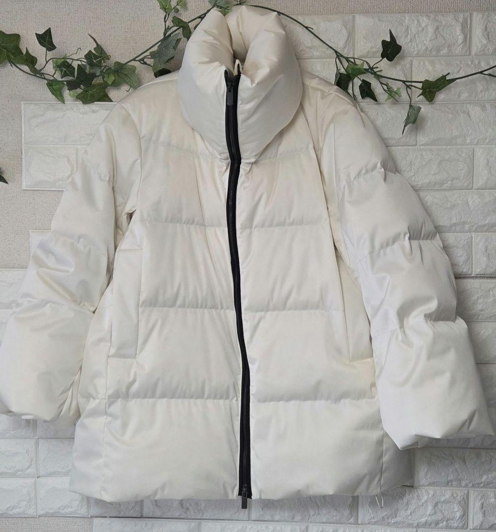 UNIQLO +J ホワイト ダウンジャケット スタンドカラー S