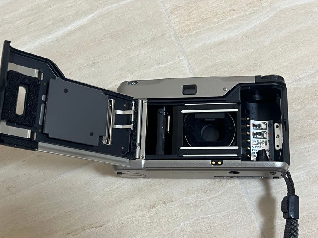 コンタックス CONTAX T2 コンパクトフィルムカメラ