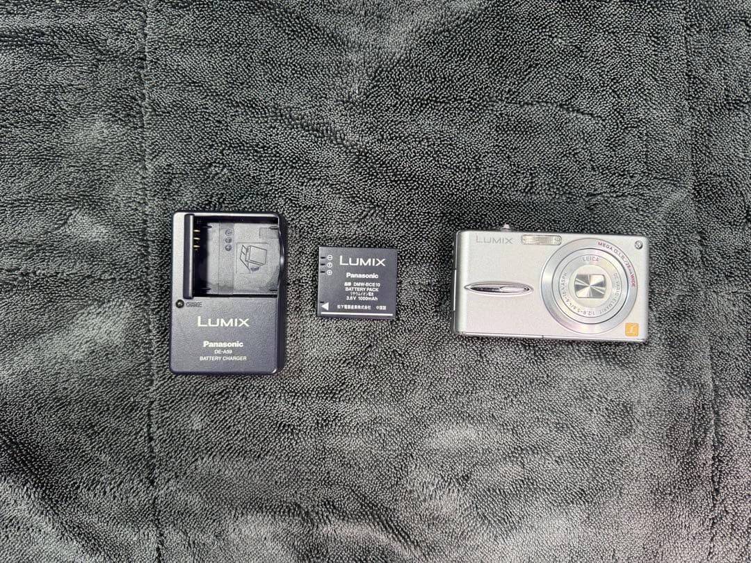 Panasonic LUMIX DMC-FX30シルバー【美品】