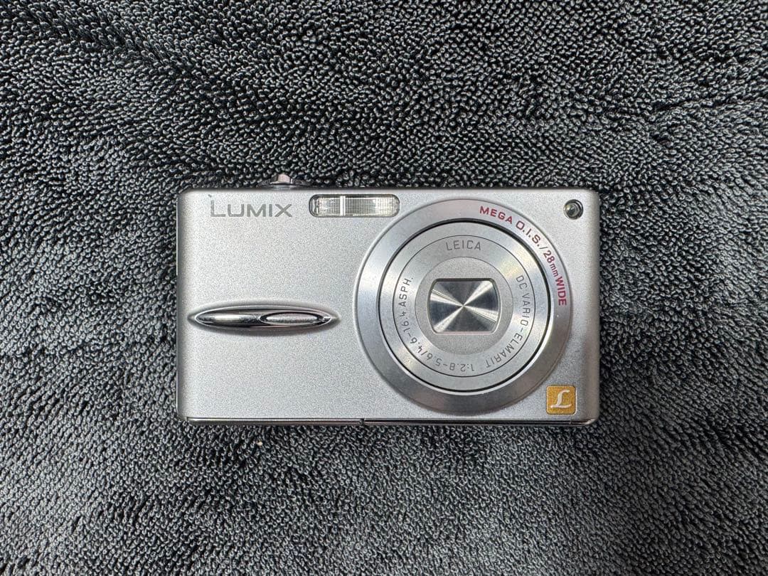 Panasonic LUMIX DMC-FX30シルバー【美品】