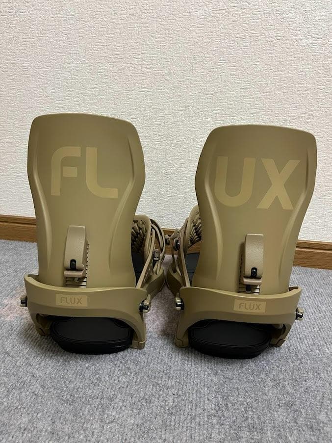 FLUX CV Mサイズ 24-25モデル 極美品