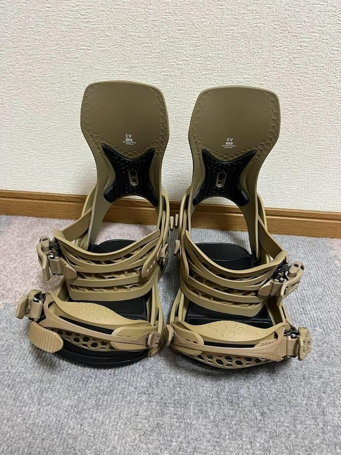 FLUX CV Mサイズ 24-25モデル 極美品