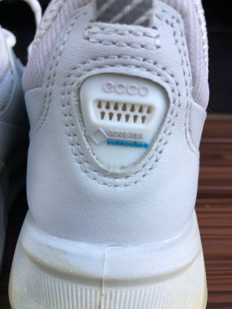 372番 美品ECCOゴルフシューズ 37 23.5cmスパイクレスゴアテックス
