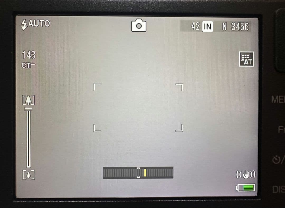 ト*ラ様 【RICOH】限定カラー　コンパクトデジタルカメラ