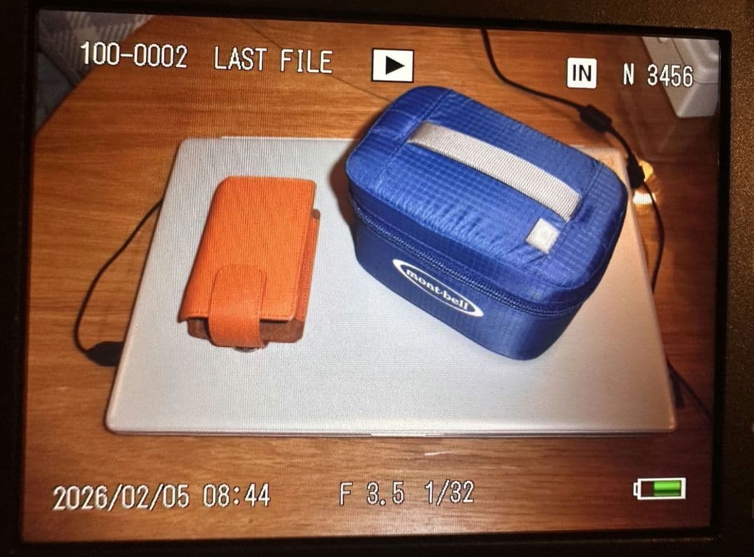 ト*ラ様 【RICOH】限定カラー　コンパクトデジタルカメラ