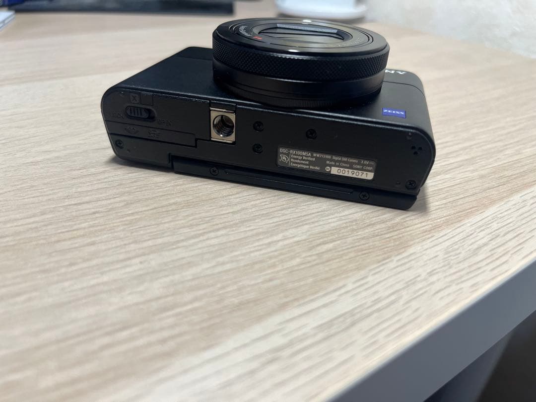 【美品】SONY DSC-RX100M5A 箱 付属品あり