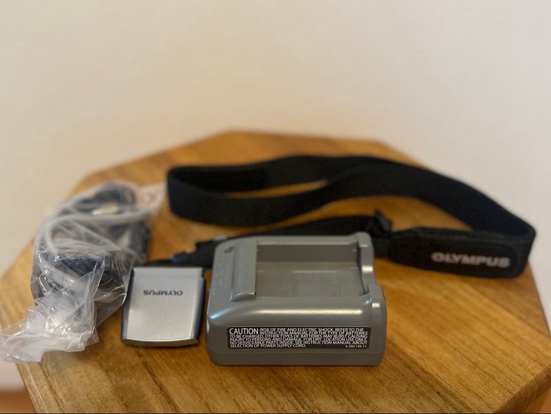 OLYMPUS PEN E-PL7 ホワイト ダブルズームキットショット数265