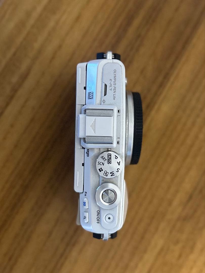 OLYMPUS PEN E-PL7 ホワイト ダブルズームキットショット数265