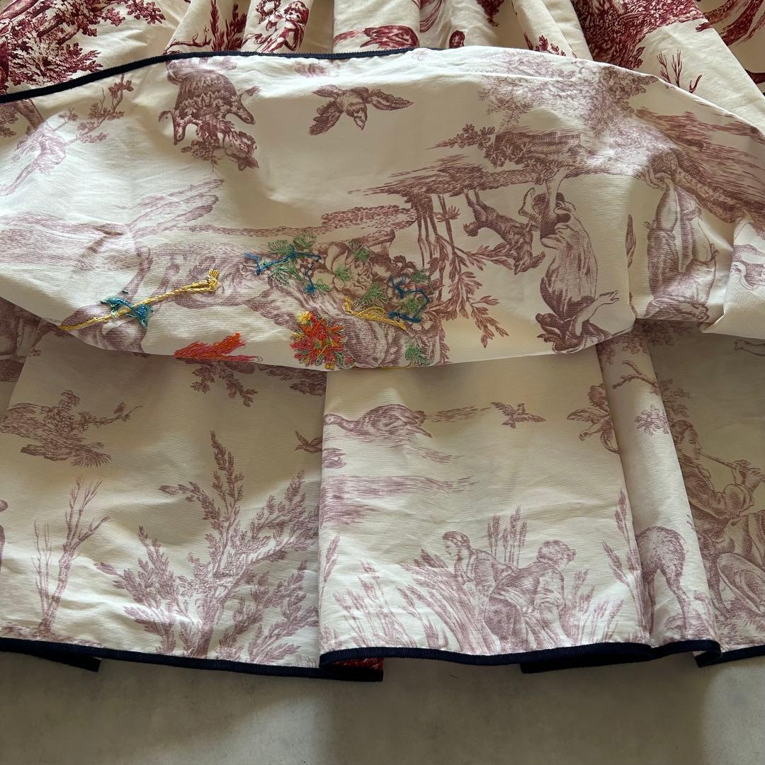 美品ウィークエンドマックスマーラ ノースリーブワンピース 刺繍絵画柄乗馬