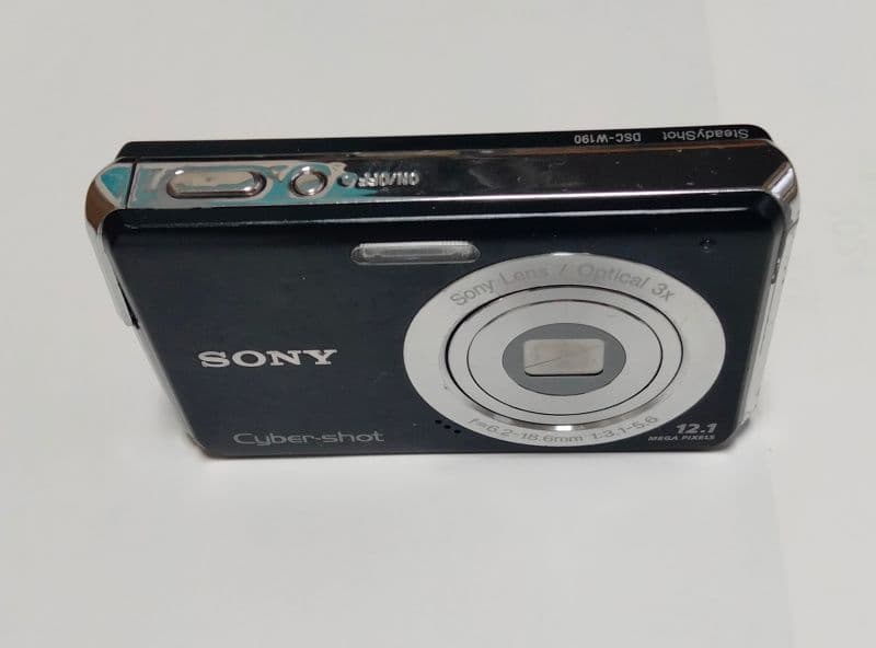 デジタルカメラ　SONY　Cyber-shot　DSC-W190　ブラック