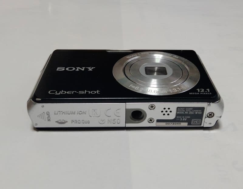デジタルカメラ　SONY　Cyber-shot　DSC-W190　ブラック