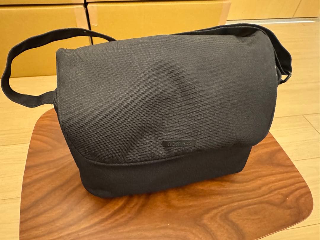 Canon EOS Kiss X9 ダブルズームキット（カメラバッグ付き）