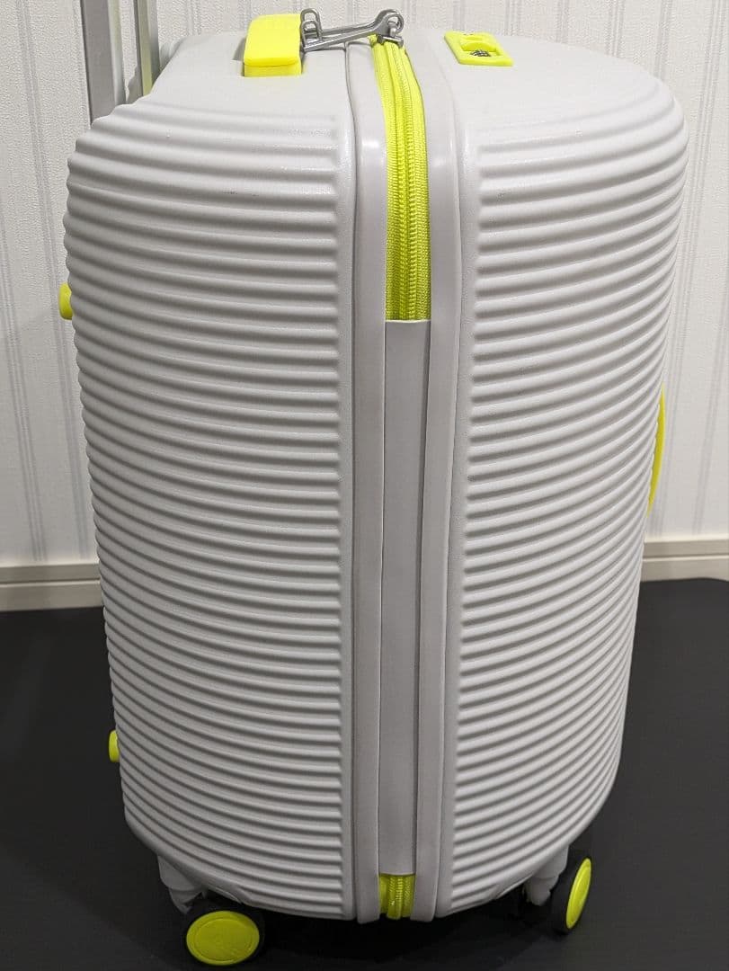 最終【 美品 】 アメリカンツーリスター　スーツケース 52cm